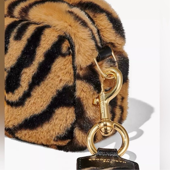 Marc Jacobs The Softshot Tiger Stripe Plush Bag - Picture 4 of 12